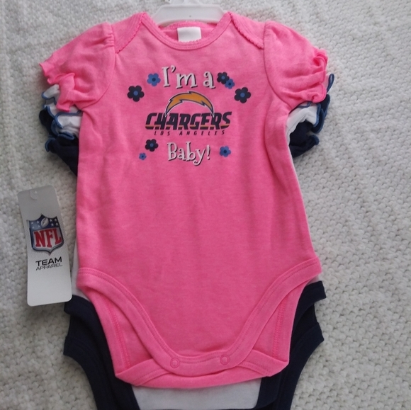 Los Angeles Chargers Team Apparel Onesies - Picture 4 of 6
